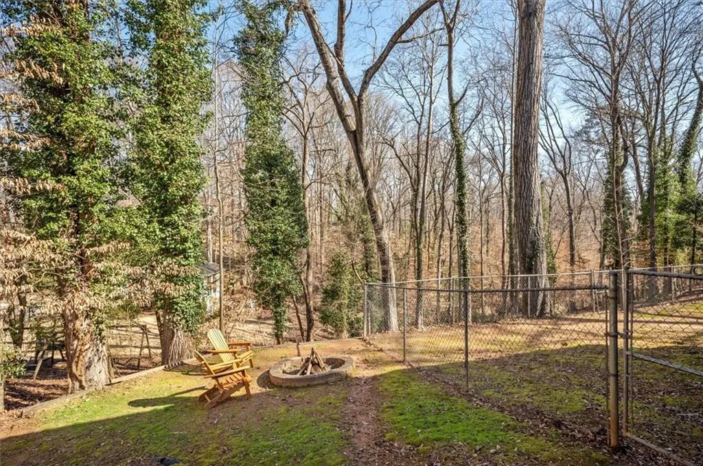 1020 Ridge Tarn, Sandy Springs, Georgia 30350, 4 Bedrooms Bedrooms, ,3 BathroomsBathrooms,Residential,Sold,1020 Ridge Tarn,7348788