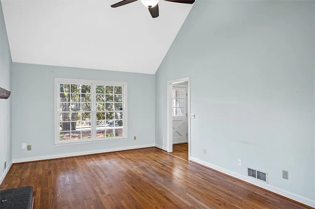 1020 Ridge Tarn, Sandy Springs, Georgia 30350, 4 Bedrooms Bedrooms, ,3 BathroomsBathrooms,Residential,Sold,1020 Ridge Tarn,7348788