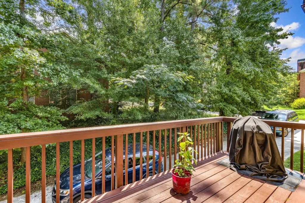 635 Corbin Lake Court, Atlanta, Georgia 30350, 3 Bedrooms Bedrooms, ,2 BathroomsBathrooms,Residential,Sold,635 Corbin Lake Court,6921881