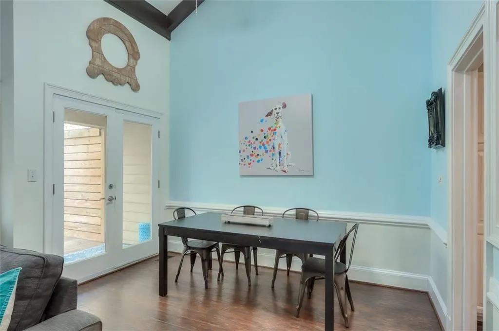 300 Brantley Road, Sandy Springs, Georgia 30350, 4 Bedrooms Bedrooms, ,3 BathroomsBathrooms,Residential,Sold,300 Brantley Road,6806244