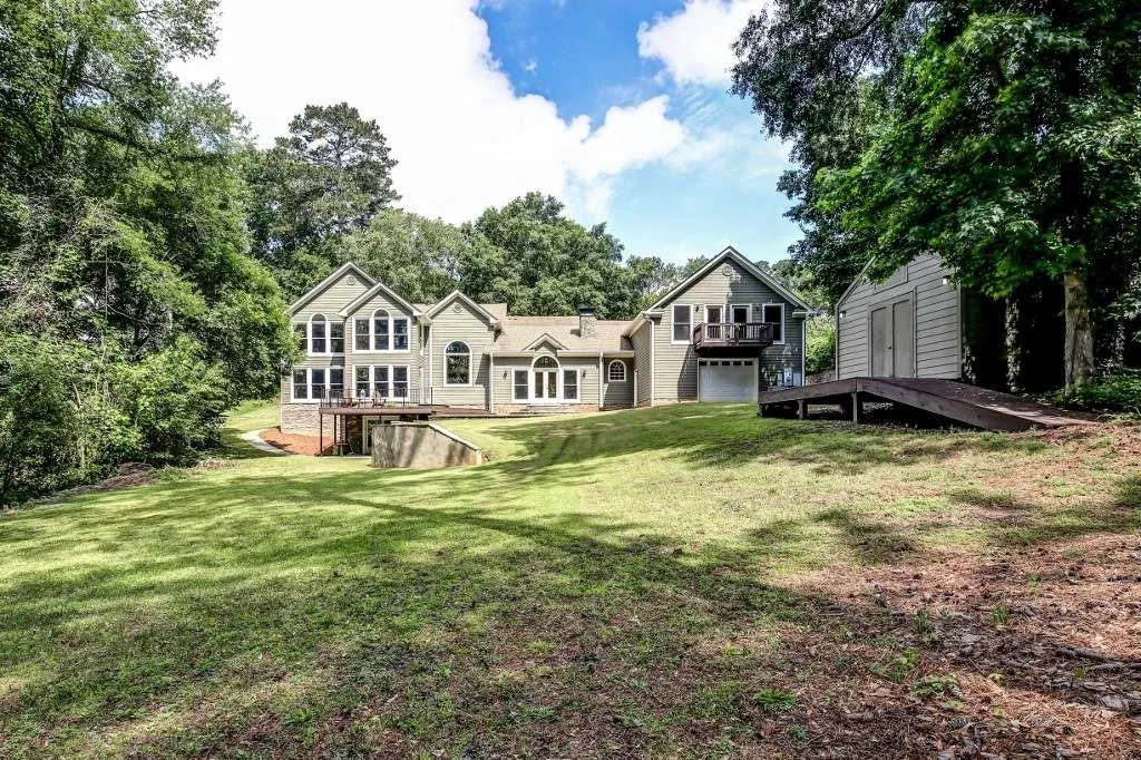 5047 Nesbit Ferry Lane, Atlanta, Georgia 30350, 5 Bedrooms Bedrooms, ,6 BathroomsBathrooms,Residential,Sold,5047 Nesbit Ferry Lane,5859316