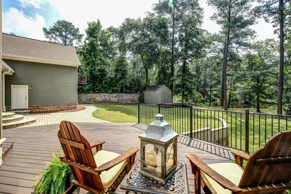 5047 Nesbit Ferry Lane, Atlanta, Georgia 30350, 5 Bedrooms Bedrooms, ,6 BathroomsBathrooms,Residential,Sold,5047 Nesbit Ferry Lane,5859316