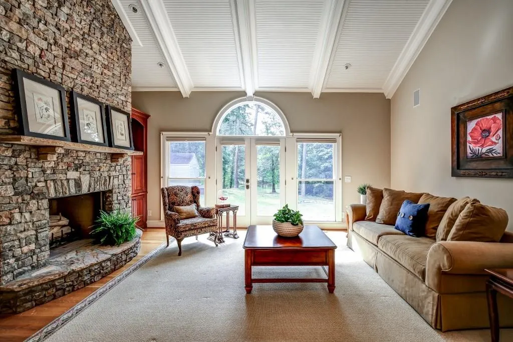 5047 Nesbit Ferry Lane, Atlanta, Georgia 30350, 5 Bedrooms Bedrooms, ,6 BathroomsBathrooms,Residential,Sold,5047 Nesbit Ferry Lane,5859316