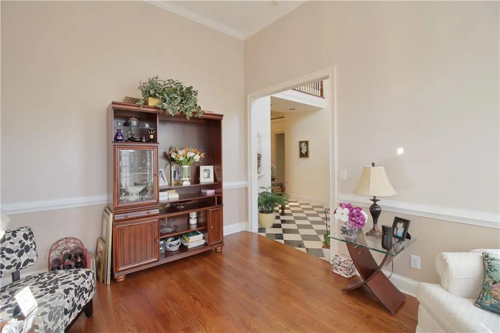 4645 Windsor Gate Court, Atlanta, Georgia 30342, 5 Bedrooms Bedrooms, ,3 BathroomsBathrooms,Residential,Sold,4645 Windsor Gate Court,5977694