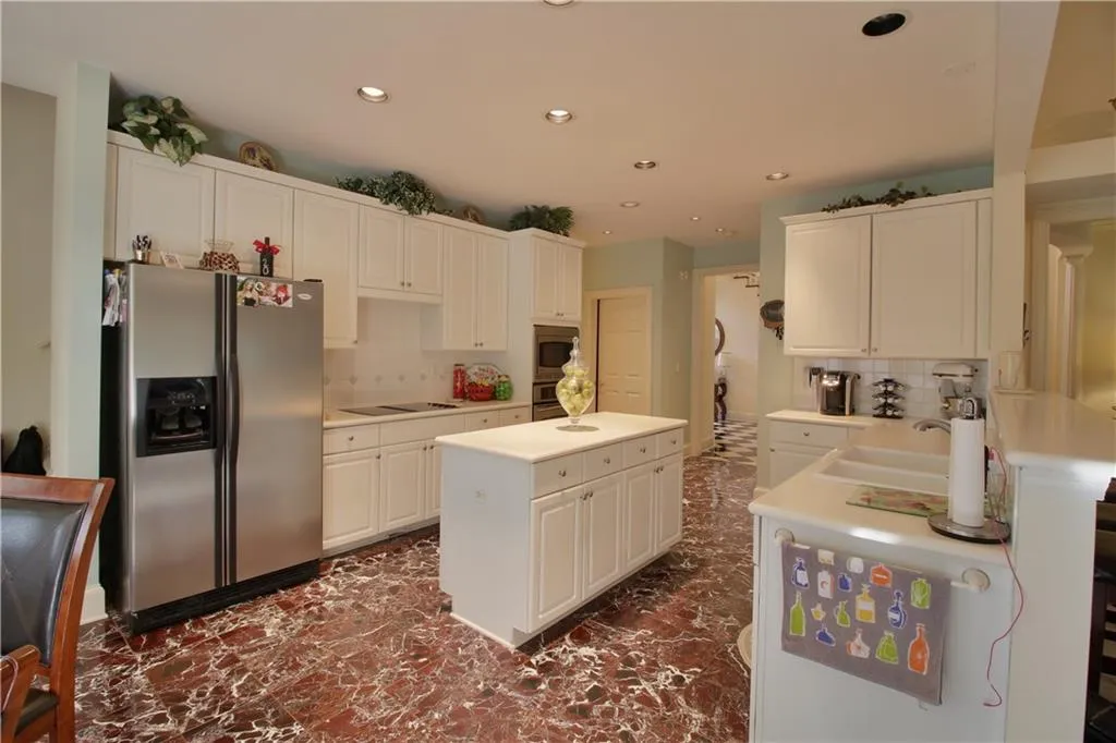 4645 Windsor Gate Court, Atlanta, Georgia 30342, 5 Bedrooms Bedrooms, ,3 BathroomsBathrooms,Residential,Sold,4645 Windsor Gate Court,5977694