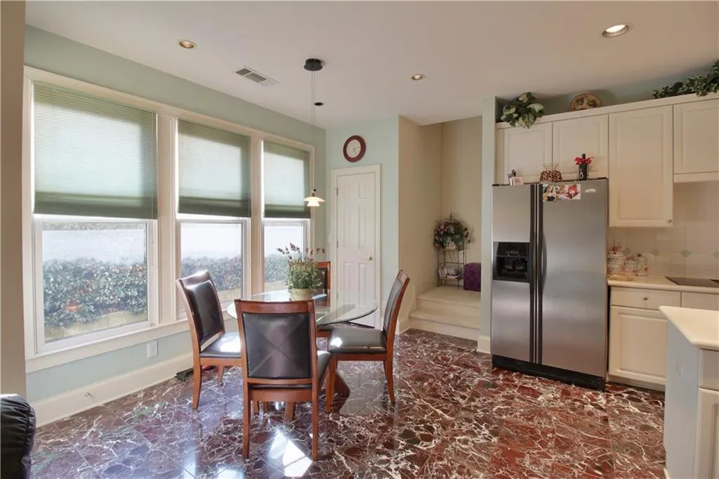 4645 Windsor Gate Court, Atlanta, Georgia 30342, 5 Bedrooms Bedrooms, ,3 BathroomsBathrooms,Residential,Sold,4645 Windsor Gate Court,5977694