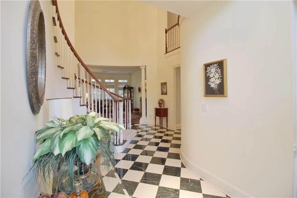 4645 Windsor Gate Court, Atlanta, Georgia 30342, 5 Bedrooms Bedrooms, ,3 BathroomsBathrooms,Residential,Sold,4645 Windsor Gate Court,5977694