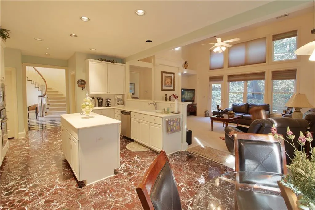 4645 Windsor Gate Court, Atlanta, Georgia 30342, 5 Bedrooms Bedrooms, ,3 BathroomsBathrooms,Residential,Sold,4645 Windsor Gate Court,5977694