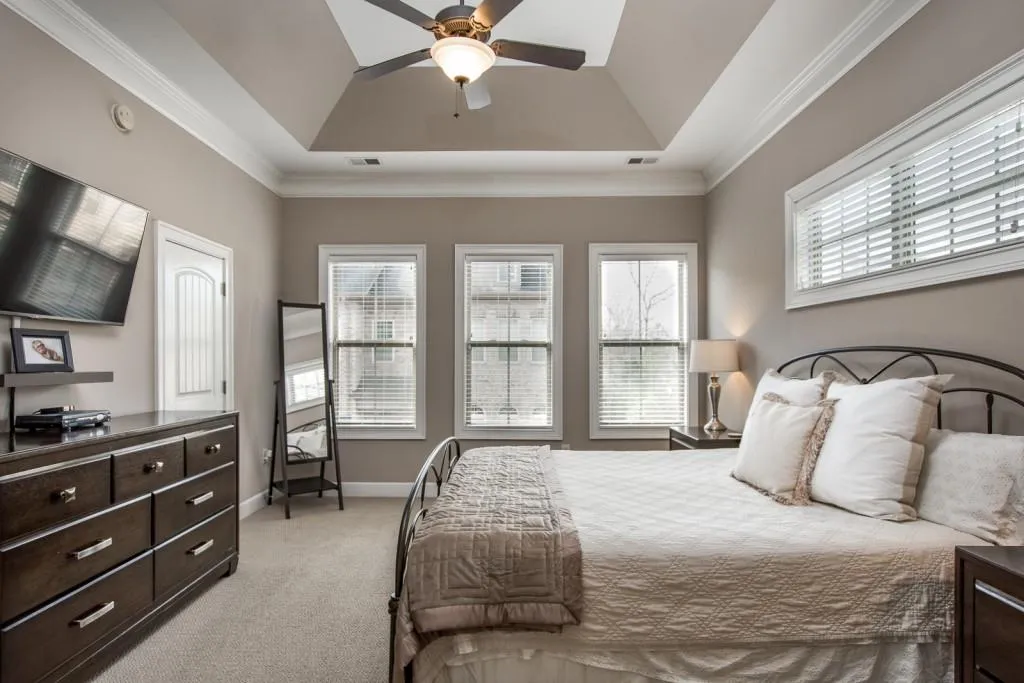 925 Telfair Close, Sandy Springs, Georgia 30350, 3 Bedrooms Bedrooms, ,3 BathroomsBathrooms,Residential,Sold,925 Telfair Close,5800920