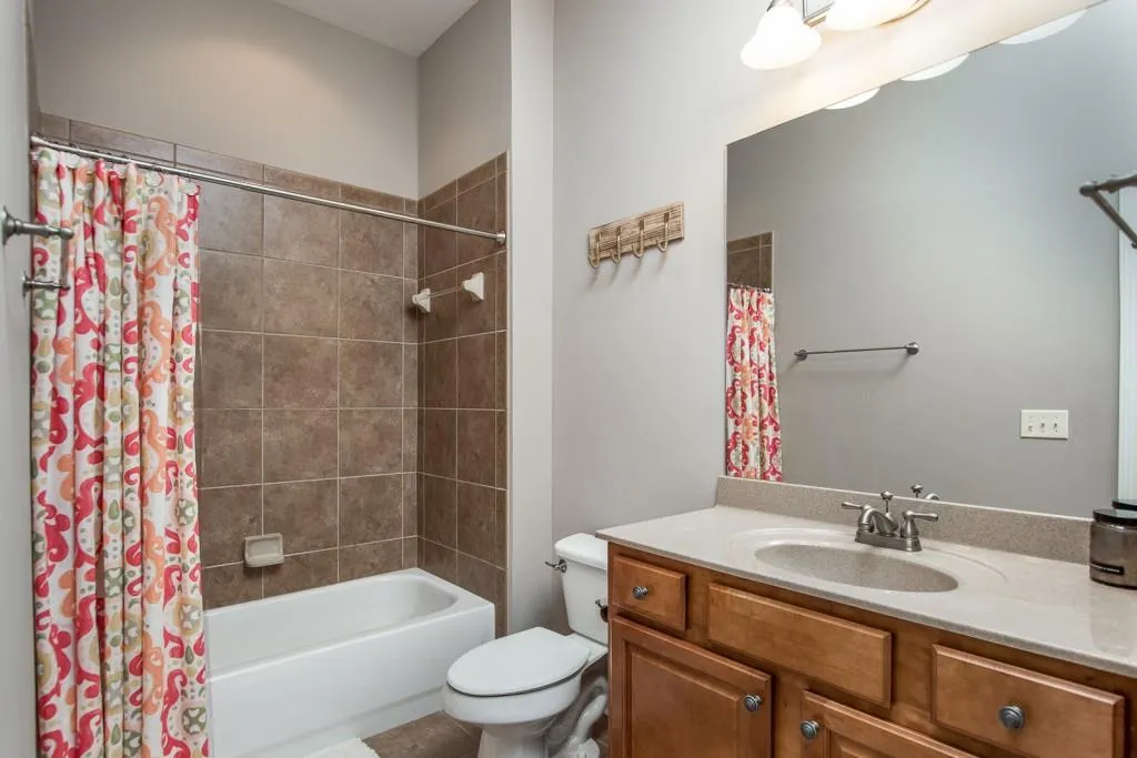 925 Telfair Close, Sandy Springs, Georgia 30350, 3 Bedrooms Bedrooms, ,3 BathroomsBathrooms,Residential,Sold,925 Telfair Close,5800920