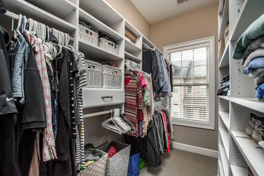 925 Telfair Close, Sandy Springs, Georgia 30350, 3 Bedrooms Bedrooms, ,3 BathroomsBathrooms,Residential,Sold,925 Telfair Close,5800920