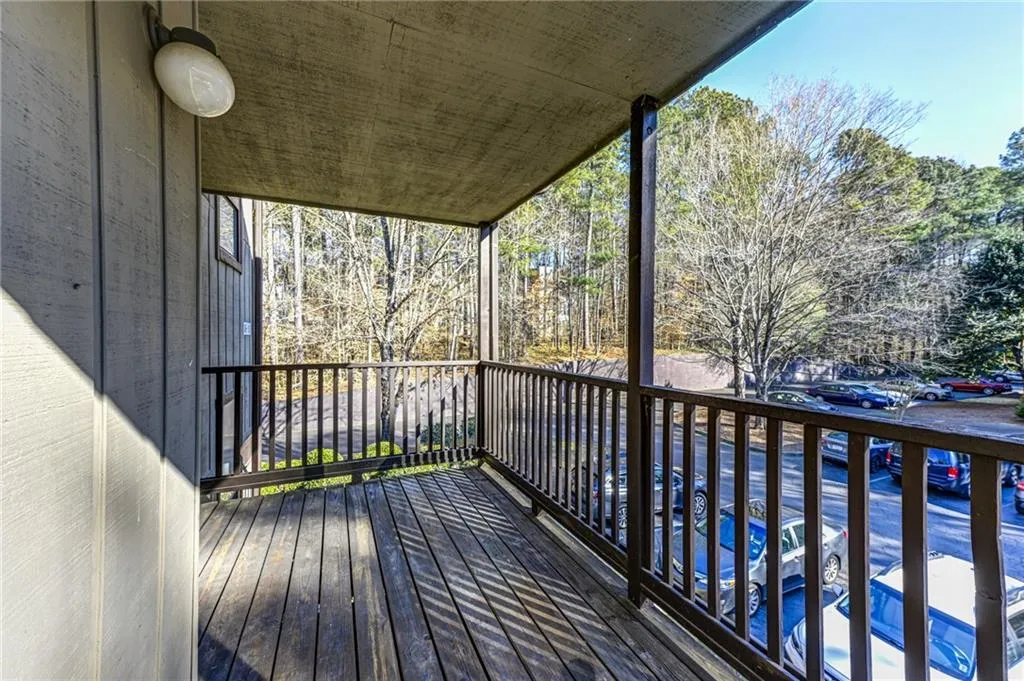 806 River Run Drive, Sandy Springs, Georgia 30350, 2 Bedrooms Bedrooms, ,1 BathroomBathrooms,Residential,Sold,806 River Run Drive,6995013