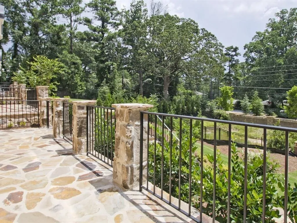 2221 Adler Drive Unit 5, Brookhaven, Georgia 30319, 3 Bedrooms Bedrooms, ,3 BathroomsBathrooms,Residential,Sold,2221 Adler Drive Unit 5,5874129