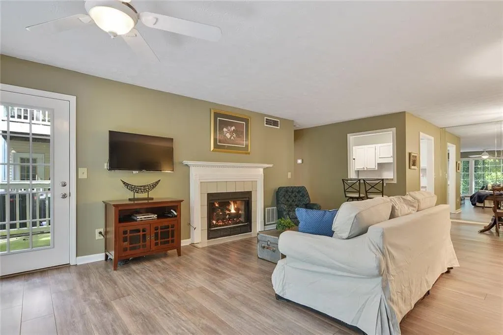 501 Gettysburg Place, Sandy Springs, Georgia 30350, 2 Bedrooms Bedrooms, ,2 BathroomsBathrooms,Residential,Sold,501 Gettysburg Place,6036025