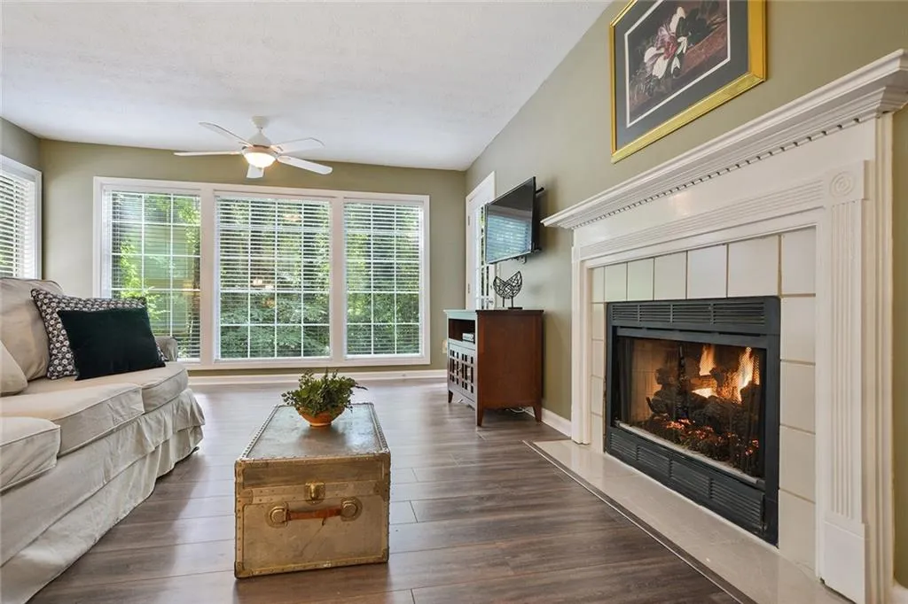 501 Gettysburg Place, Sandy Springs, Georgia 30350, 2 Bedrooms Bedrooms, ,2 BathroomsBathrooms,Residential,Sold,501 Gettysburg Place,6036025