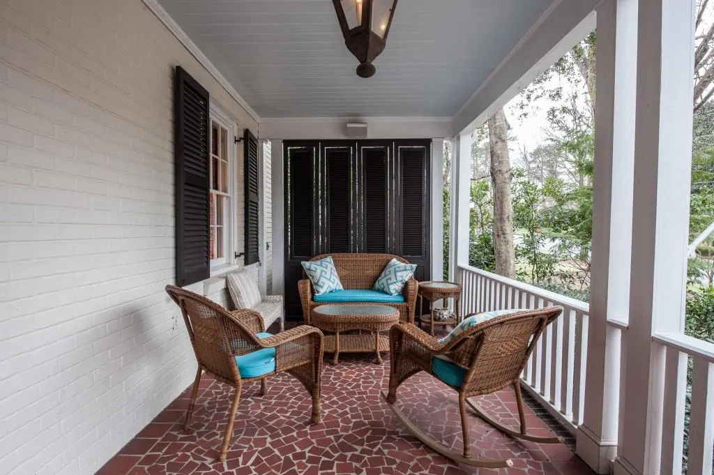 2355 Dellwood Drive, Atlanta, Georgia 30305, 4 Bedrooms Bedrooms, ,3 BathroomsBathrooms,Residential,Sold,2355 Dellwood Drive,5640821