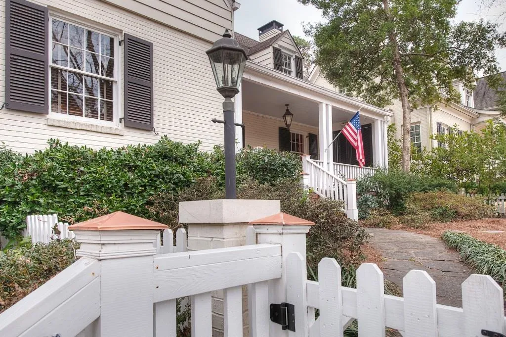 2355 Dellwood Drive, Atlanta, Georgia 30305, 4 Bedrooms Bedrooms, ,3 BathroomsBathrooms,Residential,Sold,2355 Dellwood Drive,5640821