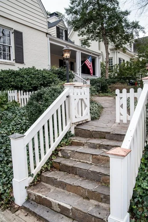 2355 Dellwood Drive, Atlanta, Georgia 30305, 4 Bedrooms Bedrooms, ,3 BathroomsBathrooms,Residential,Sold,2355 Dellwood Drive,5640821