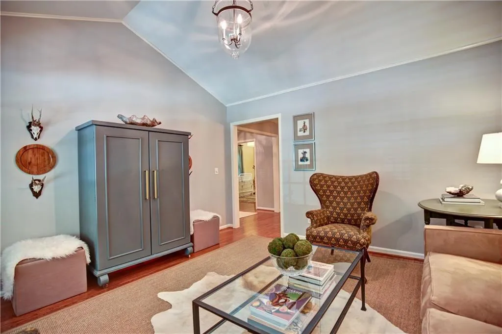 1856 Claremont Street Nw, Atlanta, Georgia 30318, 3 Bedrooms Bedrooms, ,2 BathroomsBathrooms,Residential,Sold,1856 Claremont Street Nw,5712033