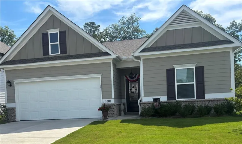 Beautiful ranch on level lot!