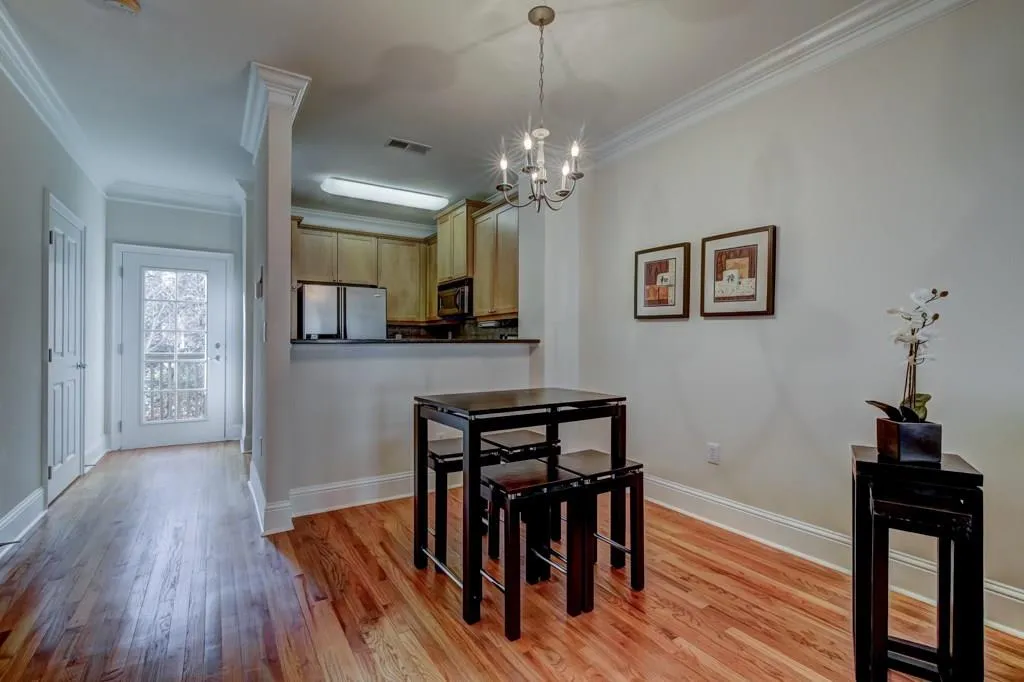 1159 Glenridge Place, Atlanta, Georgia 30342, 1 Bedroom Bedrooms, ,1 BathroomBathrooms,Residential,Sold,1159 Glenridge Place,5942378
