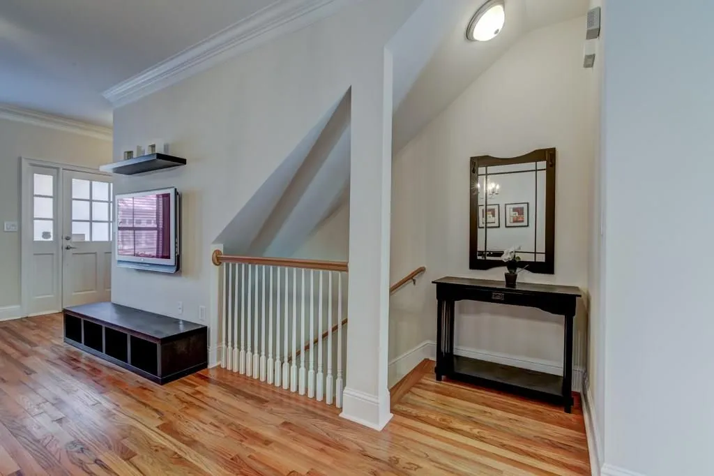 1159 Glenridge Place, Atlanta, Georgia 30342, 1 Bedroom Bedrooms, ,1 BathroomBathrooms,Residential,Sold,1159 Glenridge Place,5942378