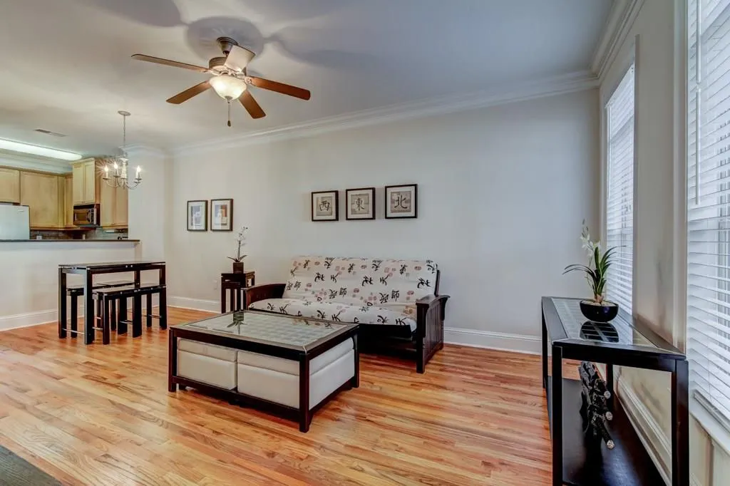 1159 Glenridge Place, Atlanta, Georgia 30342, 1 Bedroom Bedrooms, ,1 BathroomBathrooms,Residential,Sold,1159 Glenridge Place,5942378