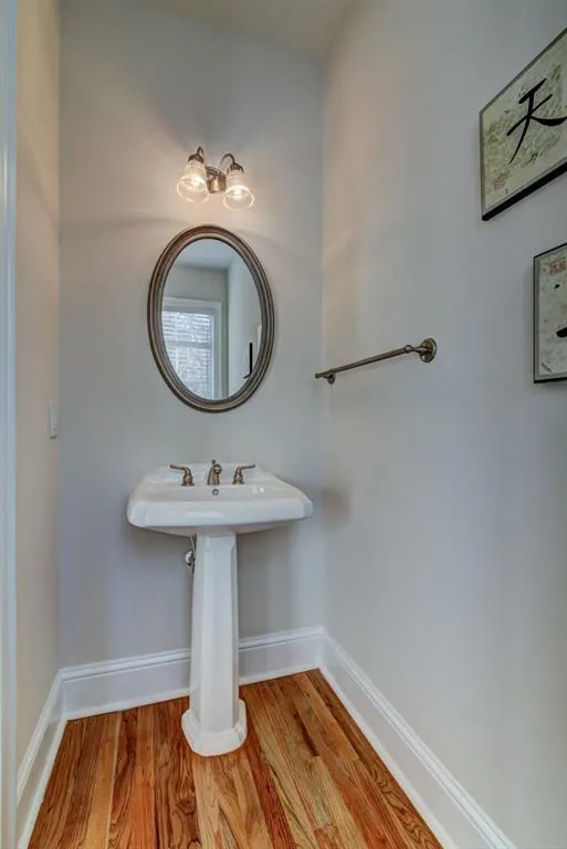 1159 Glenridge Place, Atlanta, Georgia 30342, 1 Bedroom Bedrooms, ,1 BathroomBathrooms,Residential,Sold,1159 Glenridge Place,5942378