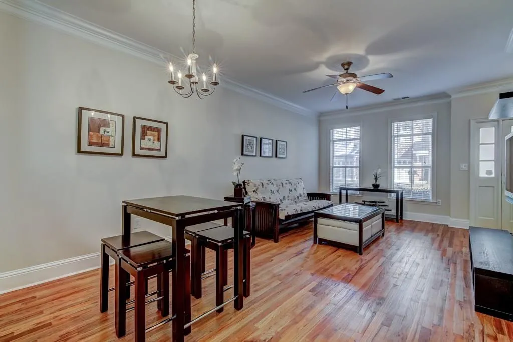 1159 Glenridge Place, Atlanta, Georgia 30342, 1 Bedroom Bedrooms, ,1 BathroomBathrooms,Residential,Sold,1159 Glenridge Place,5942378