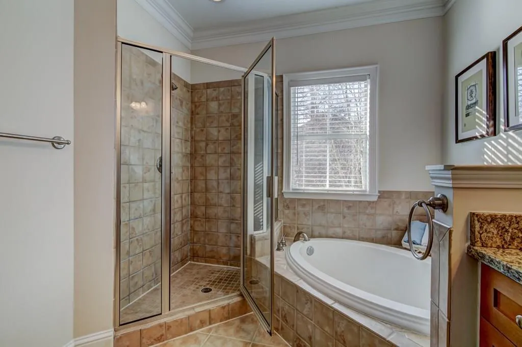 1159 Glenridge Place, Atlanta, Georgia 30342, 1 Bedroom Bedrooms, ,1 BathroomBathrooms,Residential,Sold,1159 Glenridge Place,5942378