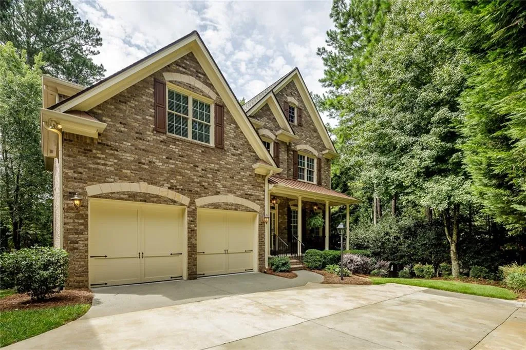 115 Wembley Court, Sandy Springs, Georgia 30328, 5 Bedrooms Bedrooms, ,4 BathroomsBathrooms,Residential,Sold,115 Wembley Court,6774472