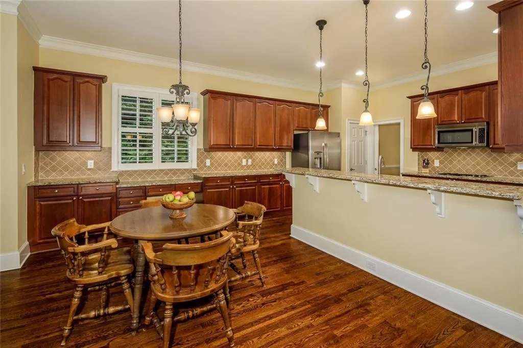 115 Wembley Court, Sandy Springs, Georgia 30328, 5 Bedrooms Bedrooms, ,4 BathroomsBathrooms,Residential,Sold,115 Wembley Court,6774472