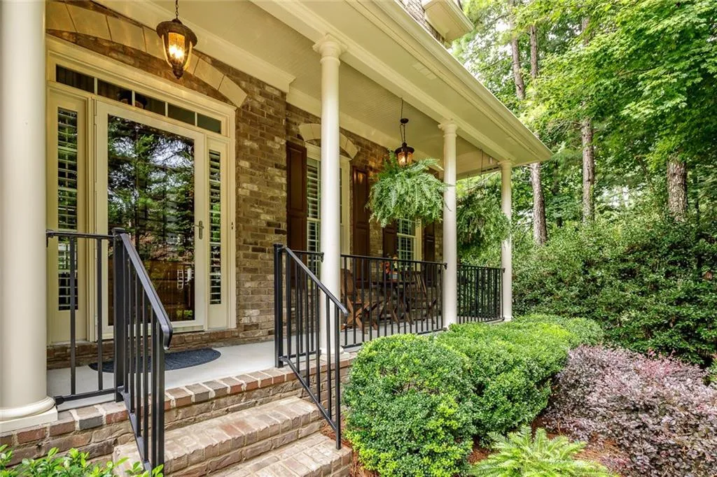 115 Wembley Court, Sandy Springs, Georgia 30328, 5 Bedrooms Bedrooms, ,4 BathroomsBathrooms,Residential,Sold,115 Wembley Court,6774472