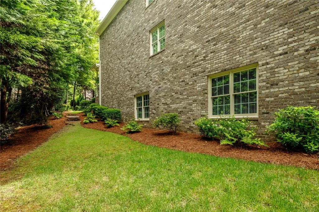 115 Wembley Court, Sandy Springs, Georgia 30328, 5 Bedrooms Bedrooms, ,4 BathroomsBathrooms,Residential,Sold,115 Wembley Court,6774472