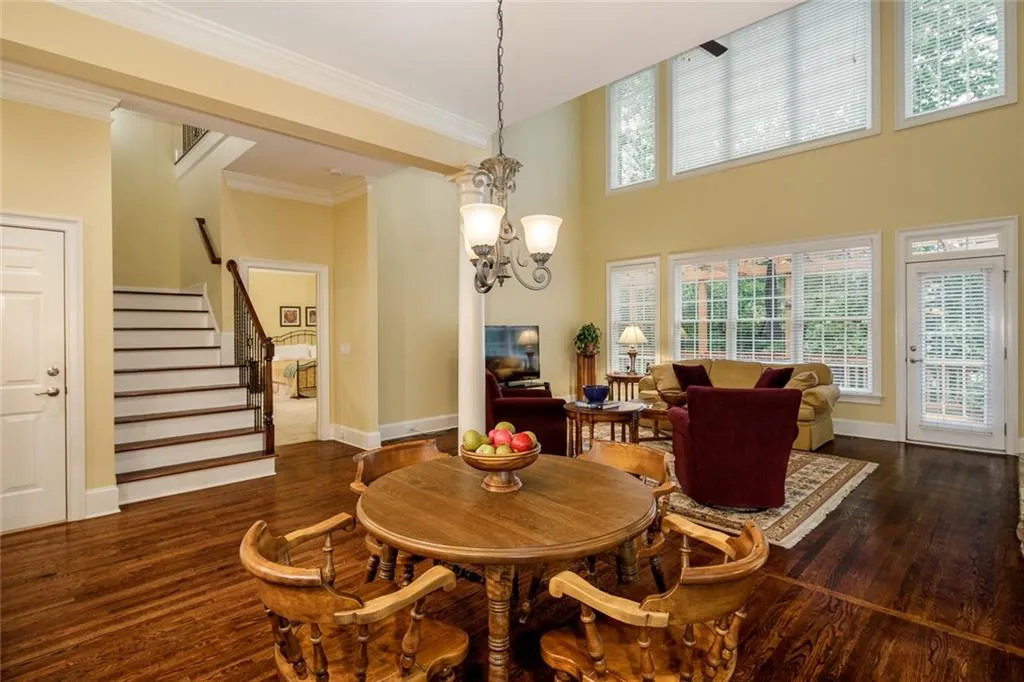 115 Wembley Court, Sandy Springs, Georgia 30328, 5 Bedrooms Bedrooms, ,4 BathroomsBathrooms,Residential,Sold,115 Wembley Court,6774472