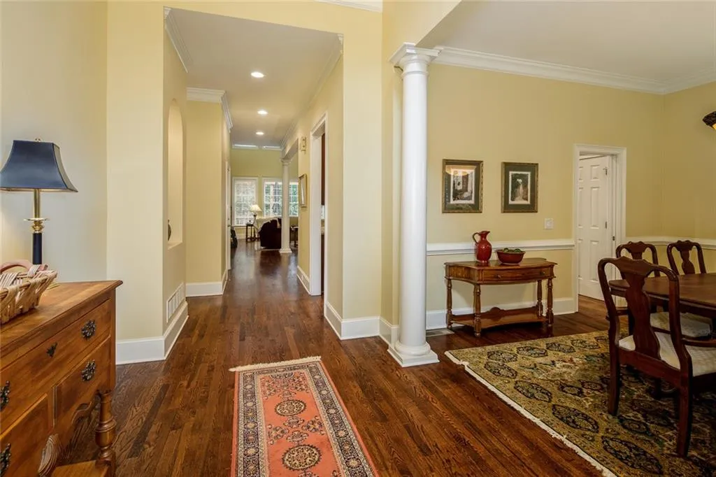 115 Wembley Court, Sandy Springs, Georgia 30328, 5 Bedrooms Bedrooms, ,4 BathroomsBathrooms,Residential,Sold,115 Wembley Court,6774472