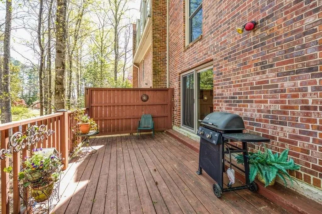 372 The Chace, Atlanta, Georgia 30328, 3 Bedrooms Bedrooms, ,3 BathroomsBathrooms,Residential,Sold,372 The Chace,6529358