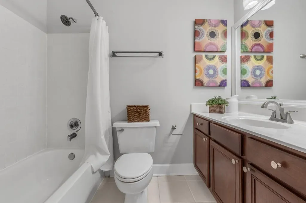 104 Mount Vernon Circle, Sandy Springs, Georgia 30338, 2 Bedrooms Bedrooms, ,2 BathroomsBathrooms,Residential,Sold,104 Mount Vernon Circle,6821881