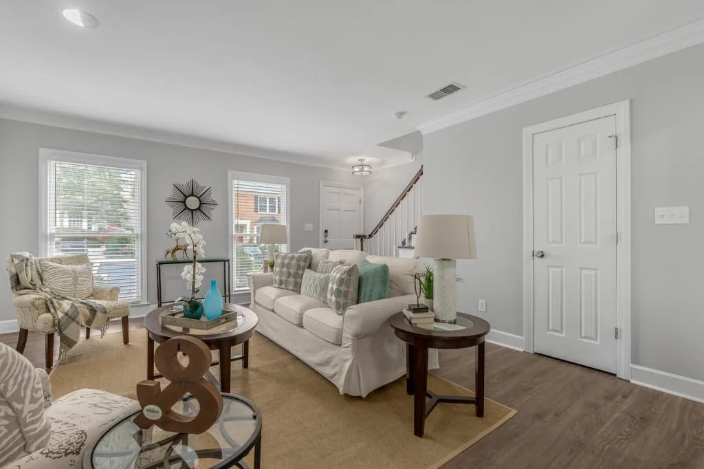 104 Mount Vernon Circle, Sandy Springs, Georgia 30338, 2 Bedrooms Bedrooms, ,2 BathroomsBathrooms,Residential,Sold,104 Mount Vernon Circle,6821881