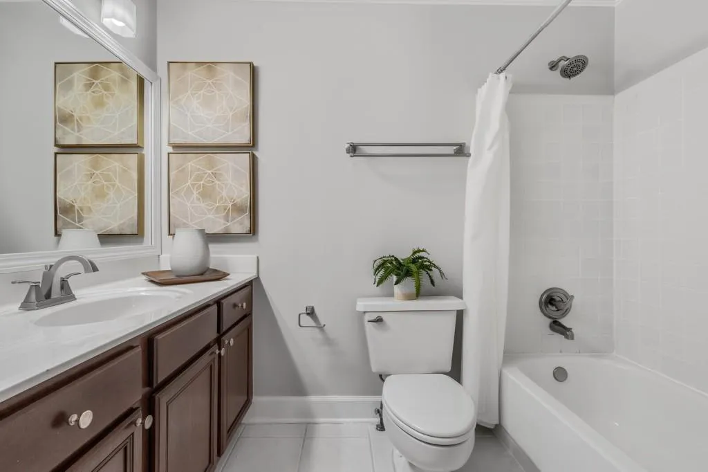 104 Mount Vernon Circle, Sandy Springs, Georgia 30338, 2 Bedrooms Bedrooms, ,2 BathroomsBathrooms,Residential,Sold,104 Mount Vernon Circle,6821881