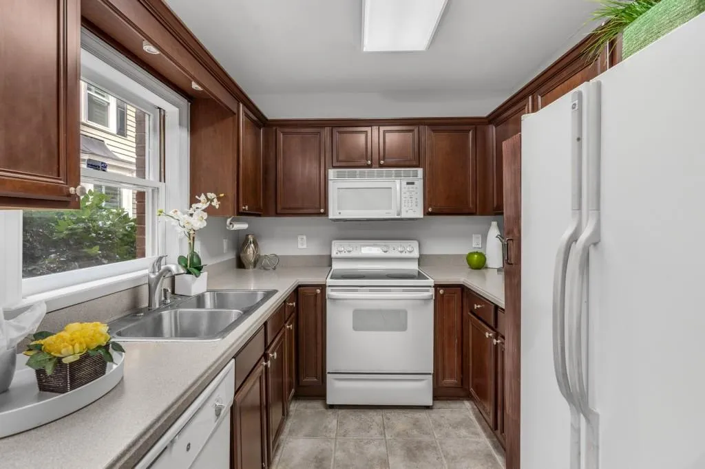104 Mount Vernon Circle, Sandy Springs, Georgia 30338, 2 Bedrooms Bedrooms, ,2 BathroomsBathrooms,Residential,Sold,104 Mount Vernon Circle,6821881