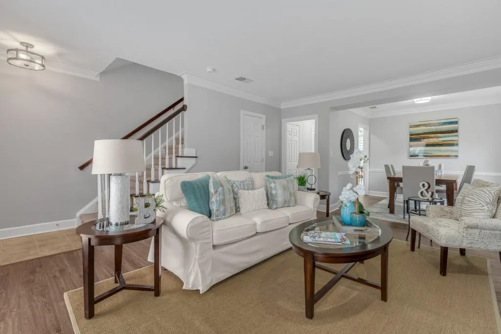 104 Mount Vernon Circle, Sandy Springs, Georgia 30338, 2 Bedrooms Bedrooms, ,2 BathroomsBathrooms,Residential,Sold,104 Mount Vernon Circle,6821881