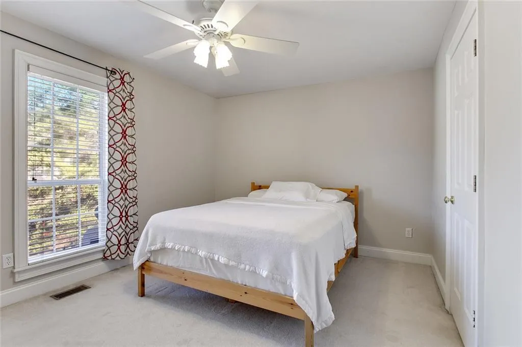 802 Masons Creek Circle, Sandy Springs, Georgia 30350, 2 Bedrooms Bedrooms, ,2 BathroomsBathrooms,Residential,Sold,802 Masons Creek Circle,6121489