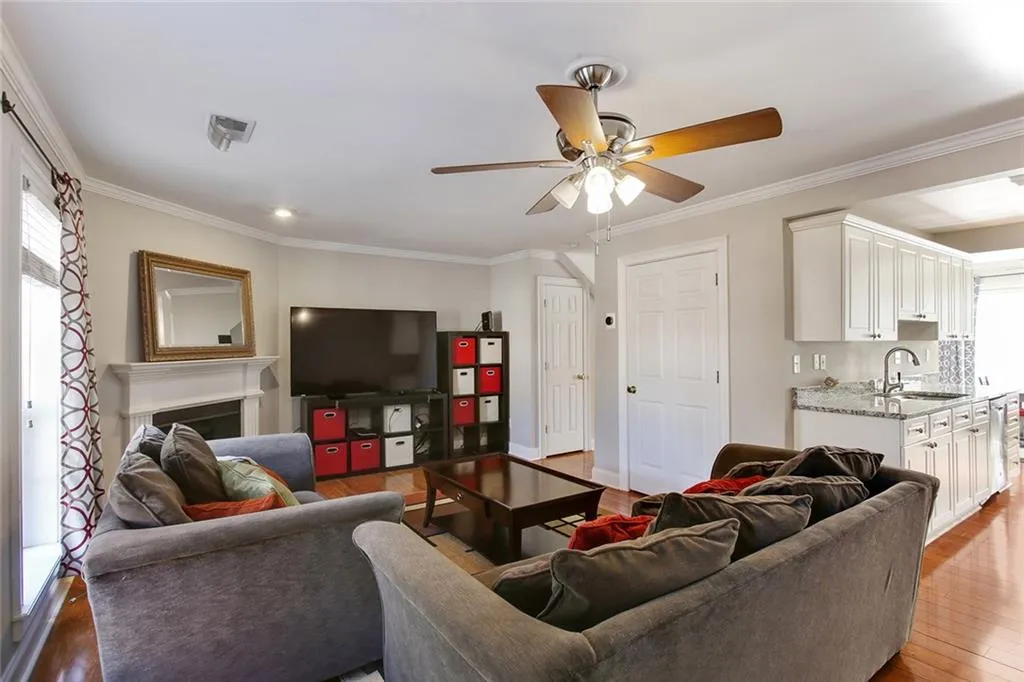 802 Masons Creek Circle, Sandy Springs, Georgia 30350, 2 Bedrooms Bedrooms, ,2 BathroomsBathrooms,Residential,Sold,802 Masons Creek Circle,6121489