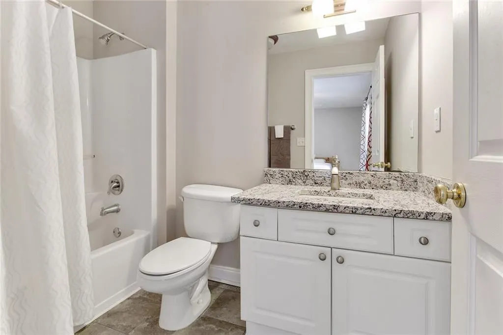 802 Masons Creek Circle, Sandy Springs, Georgia 30350, 2 Bedrooms Bedrooms, ,2 BathroomsBathrooms,Residential,Sold,802 Masons Creek Circle,6121489