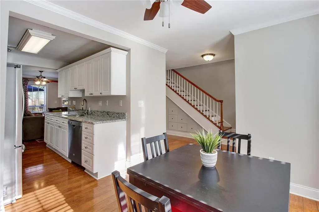 802 Masons Creek Circle, Sandy Springs, Georgia 30350, 2 Bedrooms Bedrooms, ,2 BathroomsBathrooms,Residential,Sold,802 Masons Creek Circle,6121489