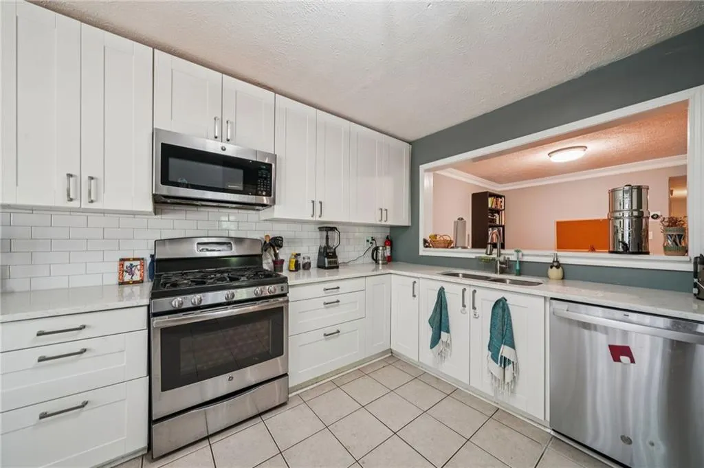 1164 Weatherstone Drive Ne, Atlanta, Georgia 30324, 2 Bedrooms Bedrooms, 0 ,2 BathroomsBathrooms,Residential,For Sale,1164 Weatherstone Drive Ne,7751230