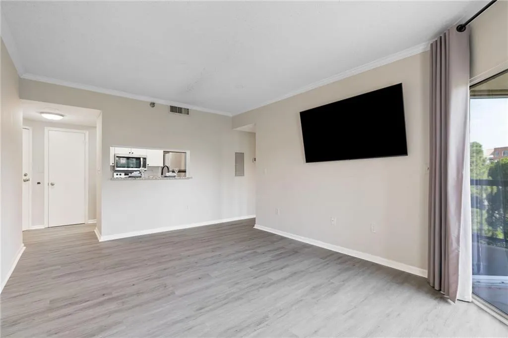 1 Biscayne Drive Nw Unit 704, Atlanta, Georgia 30309, 1 Bedroom Bedrooms, ,1 BathroomBathrooms,Residential,For Sale,1 Biscayne Drive Nw Unit 704,7609091