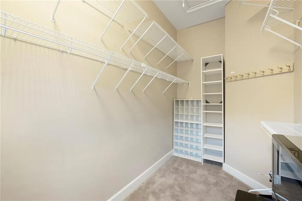 902 Telfair Close, Sandy Springs, Georgia 30350, 3 Bedrooms Bedrooms, ,3 BathroomsBathrooms,Residential,Sold,902 Telfair Close,6808538