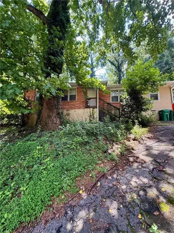 2716 Whites Mill Road, Decatur, Georgia 30034